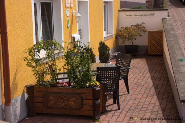 Ferienwohnung Sonnigesüdeifel Seffern Exterior foto